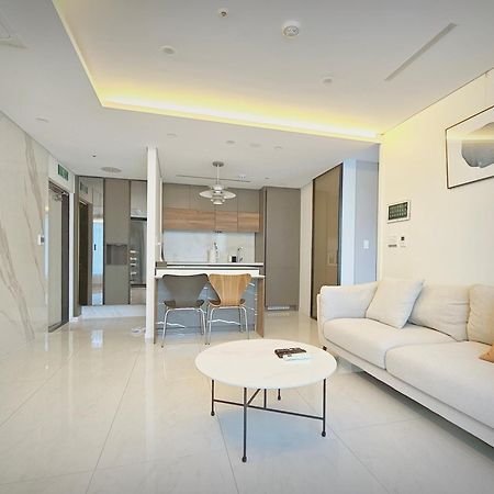 Uh Flat The Seocho Apartment Сеул Екстериор снимка