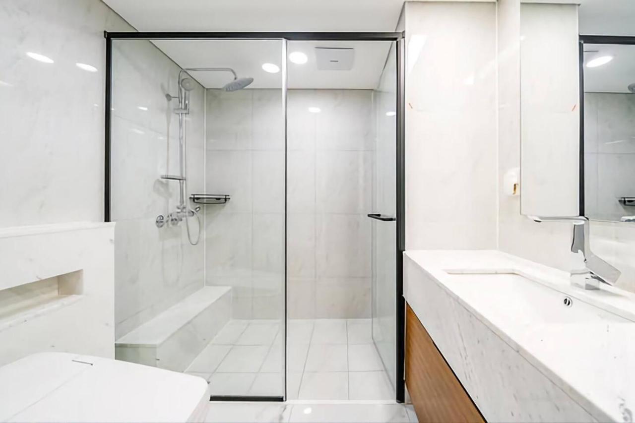 Uh Flat The Seocho Apartment Сеул Екстериор снимка