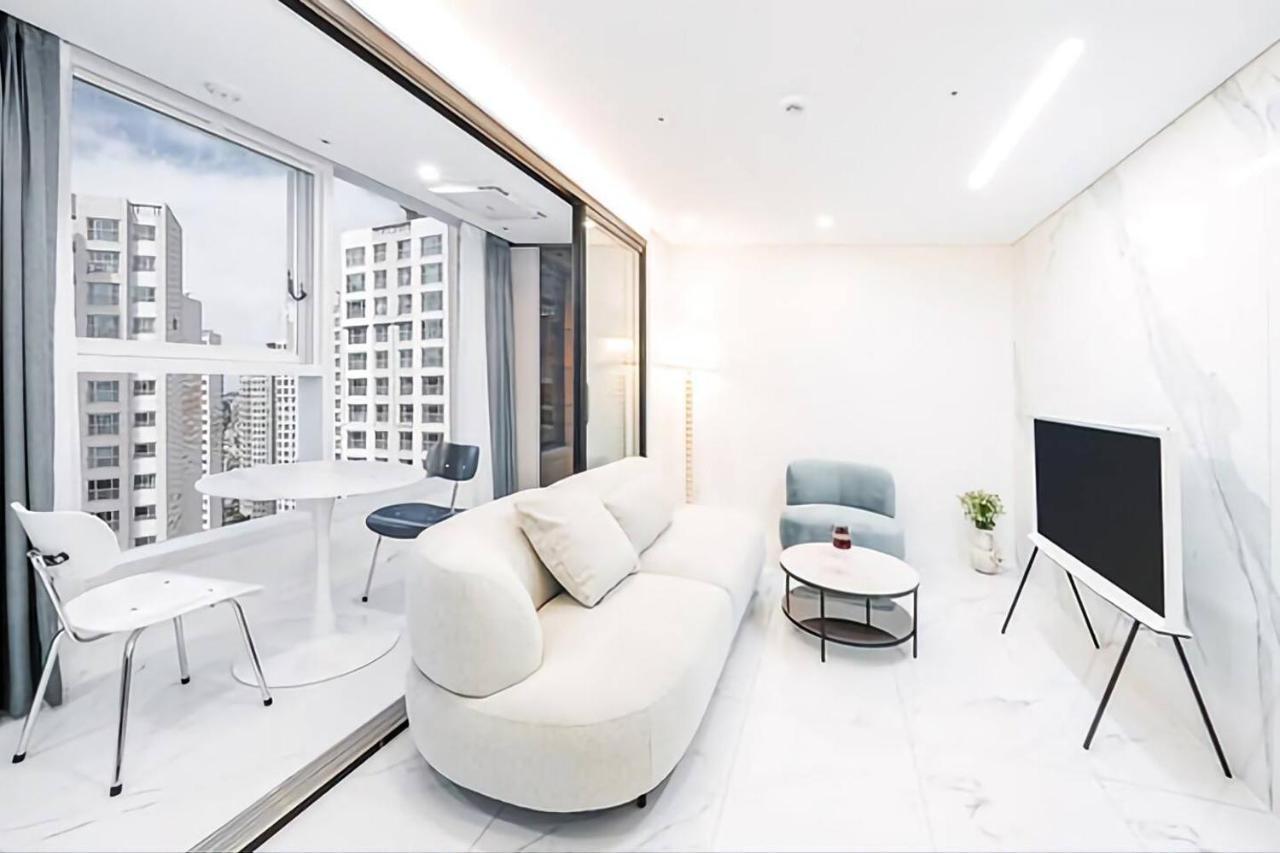 Uh Flat The Seocho Apartment Сеул Екстериор снимка