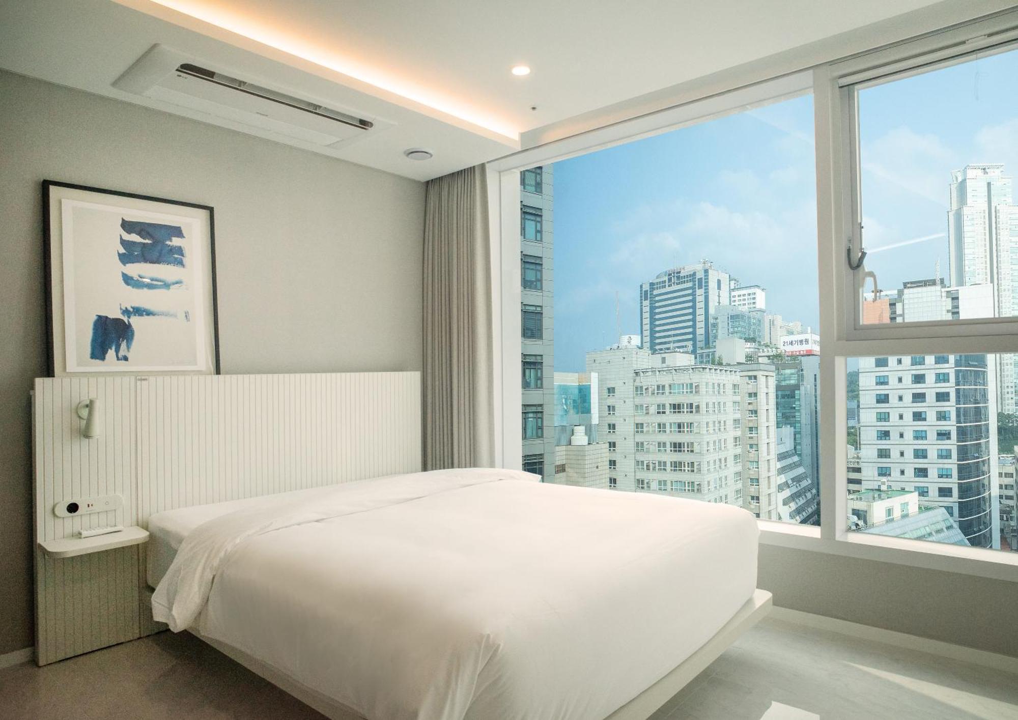 Uh Flat The Seocho Apartment Сеул Екстериор снимка