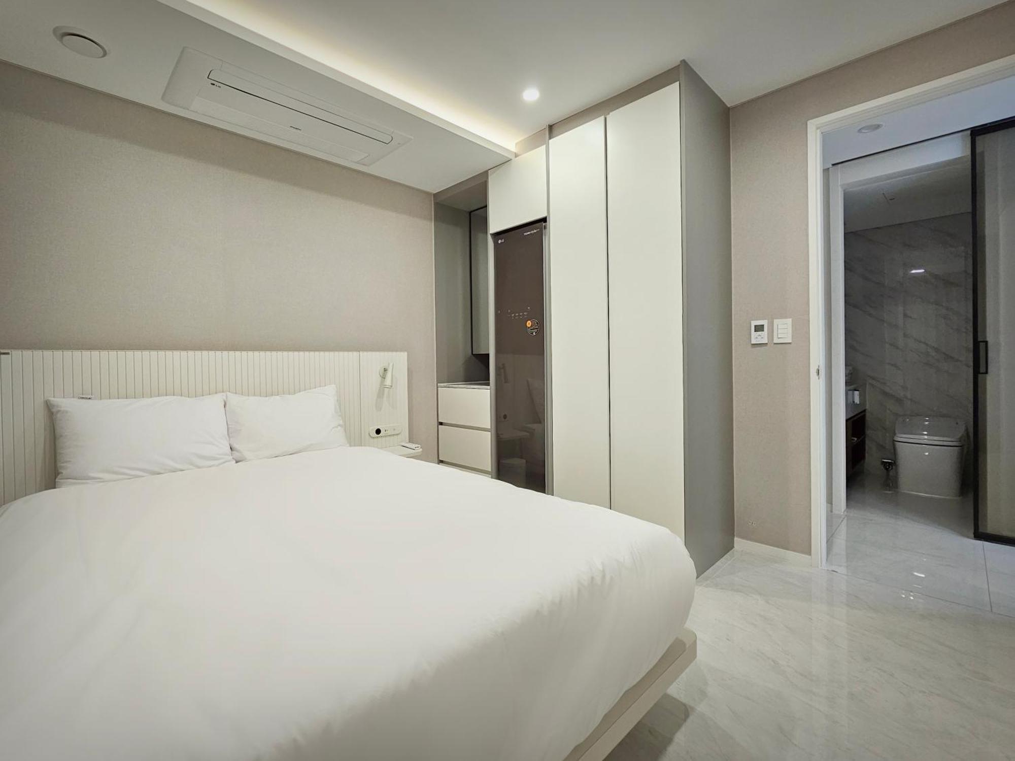 Uh Flat The Seocho Apartment Сеул Екстериор снимка