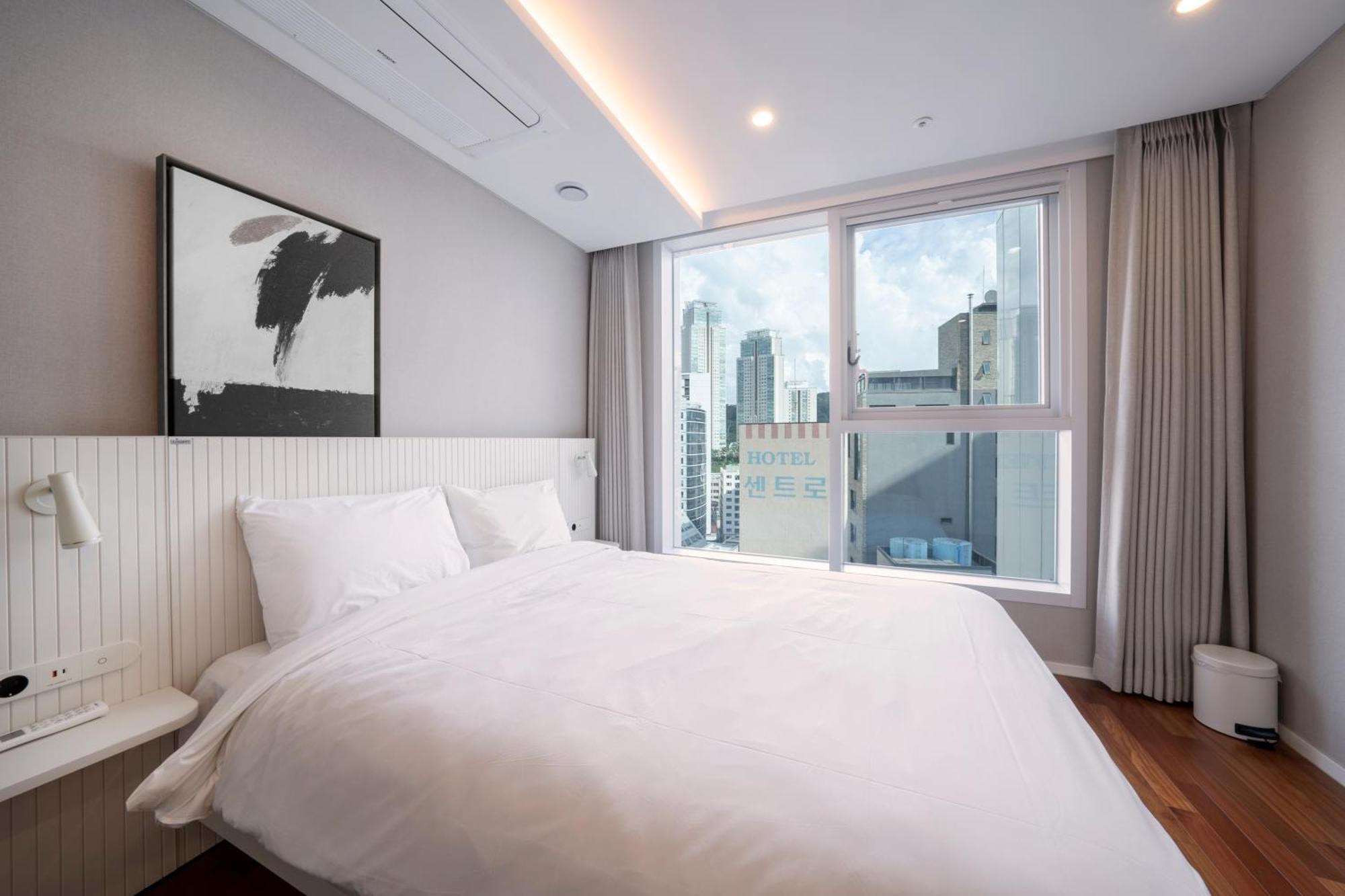 Uh Flat The Seocho Apartment Сеул Екстериор снимка